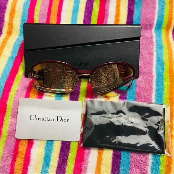 Dior Sunglasses in excellent like new condition (mirrored) - Picture 4 of 5